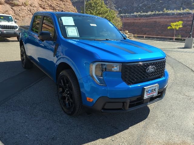 Used 2025 Ford Maverick Lariat w/ Black Appearance Package AWD/4WD image 3