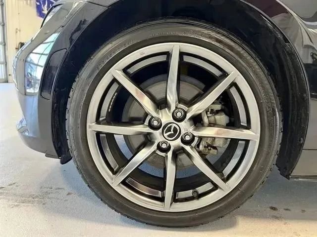 Used 2021 MAZDA MX-5 Miata RF Club RWD image 43