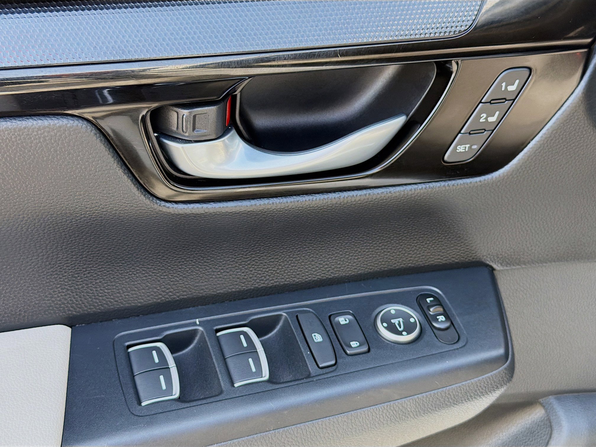 Certified 2023 Honda CR-V EX-L image 17
