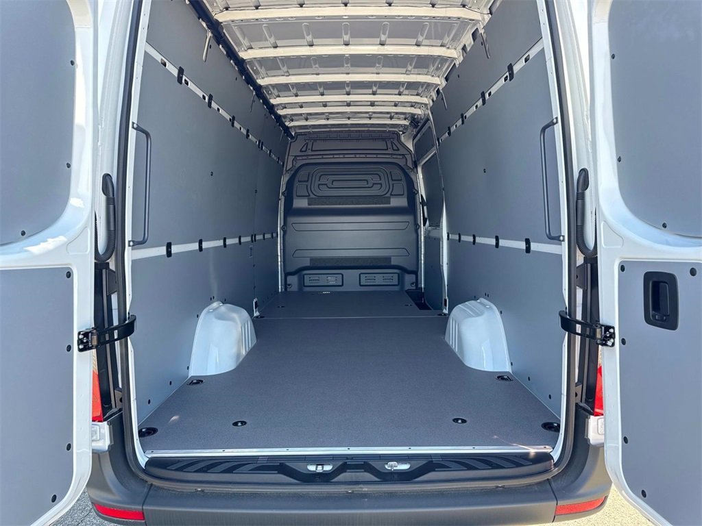New 2025 Mercedes-Benz Sprinter 2500 image 14