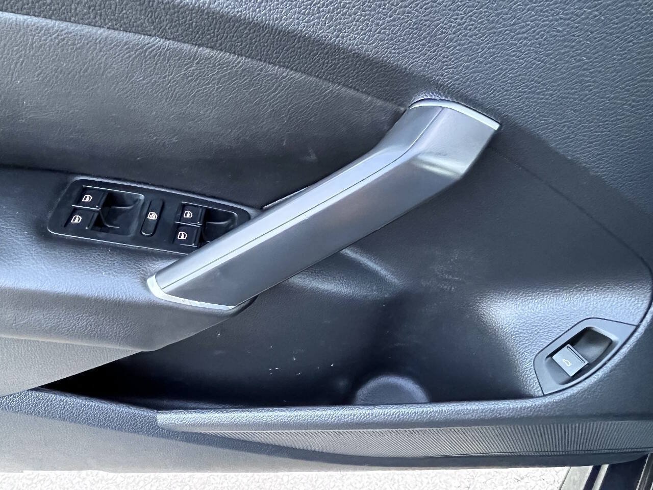 Used 2019 Volkswagen Passat 2.0T SE R-Line FWD image 37