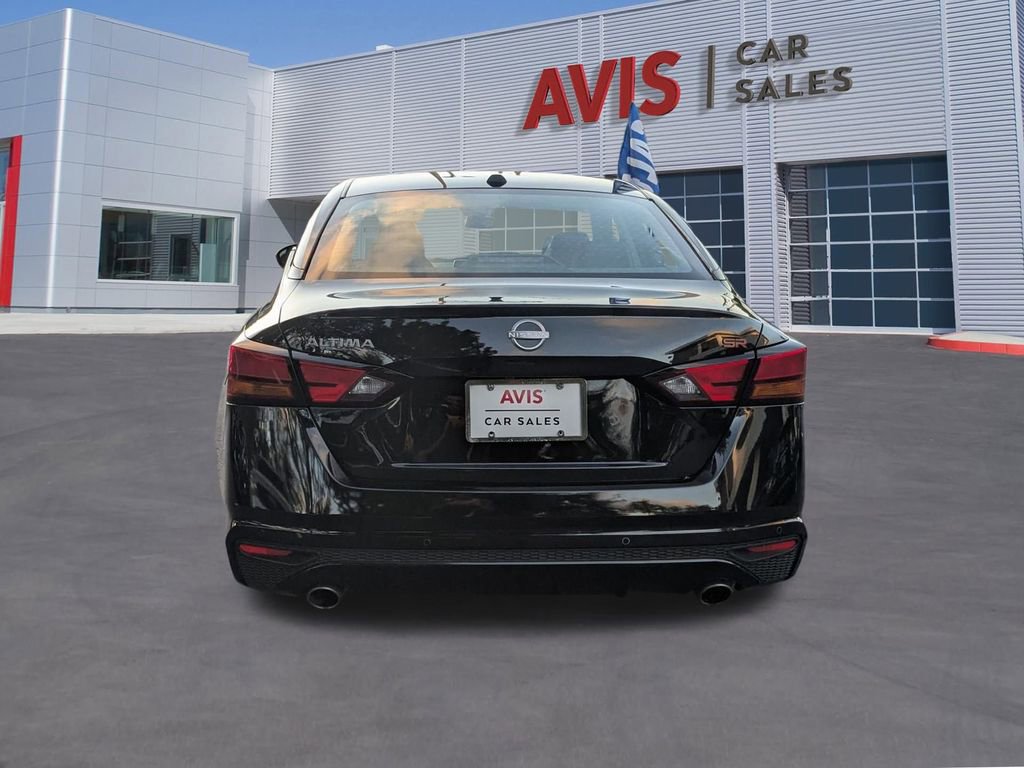 Used 2025 Nissan Altima 2.5 SR image 9