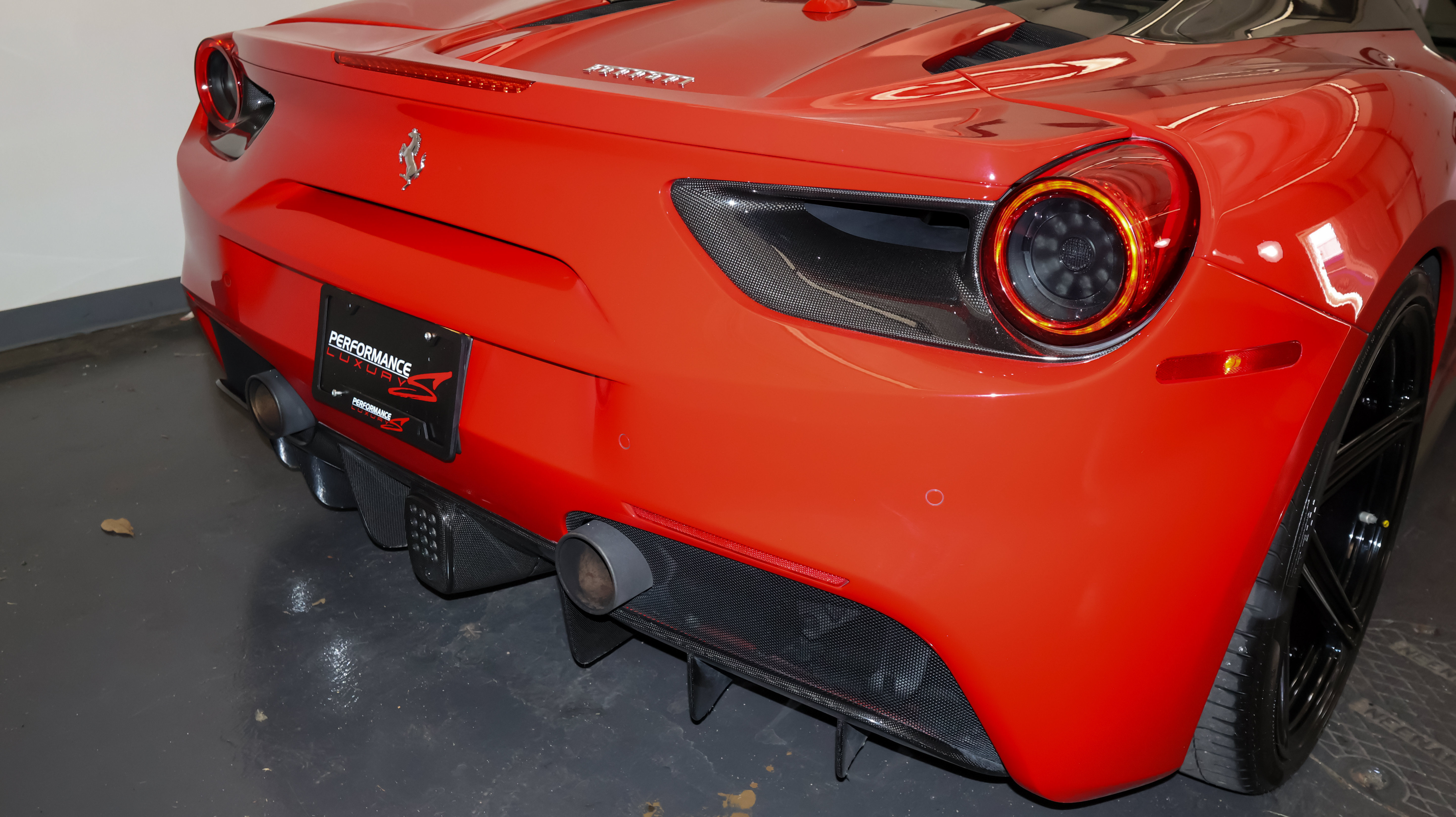 Used 2019 Ferrari 488 Spider RWD image 47
