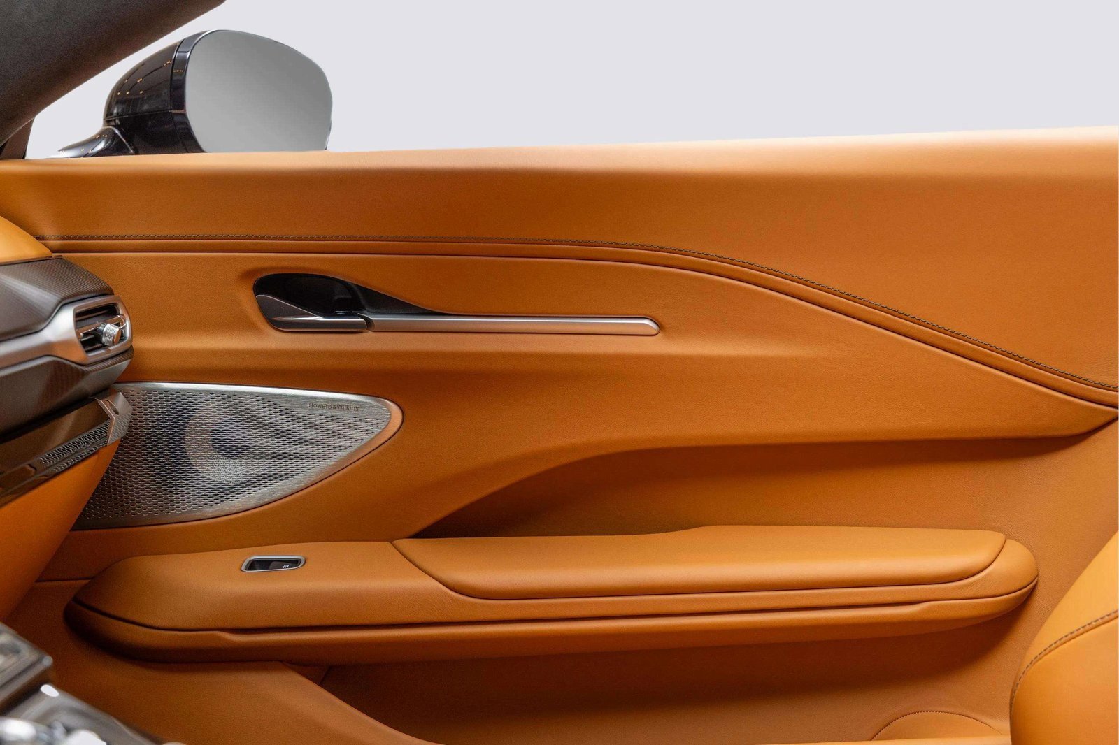 New 2026 Aston Martin V8 Vantage Roadster image 14