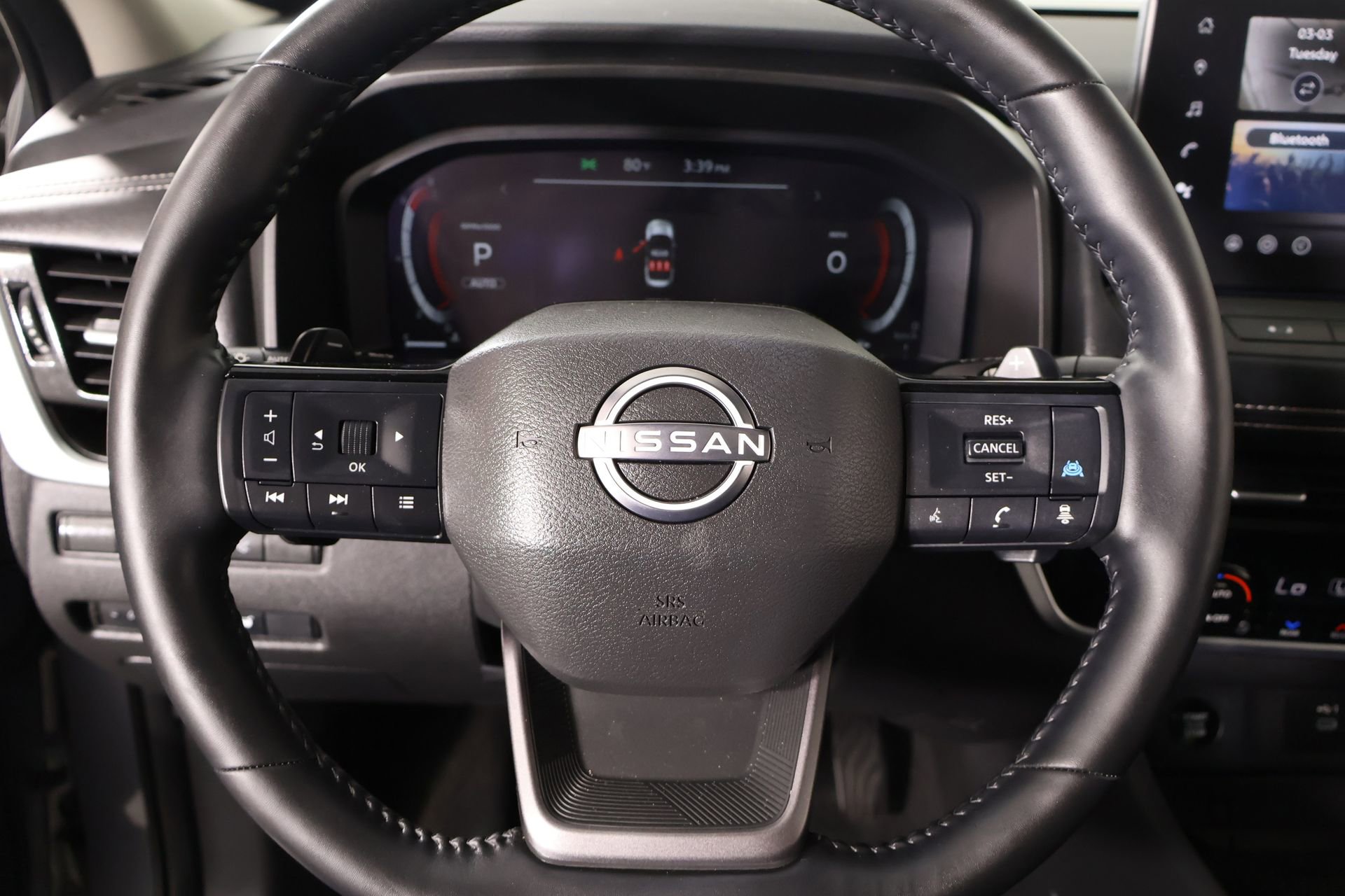 Used 2025 Nissan Rogue SL w/ SL Premium Package image 3