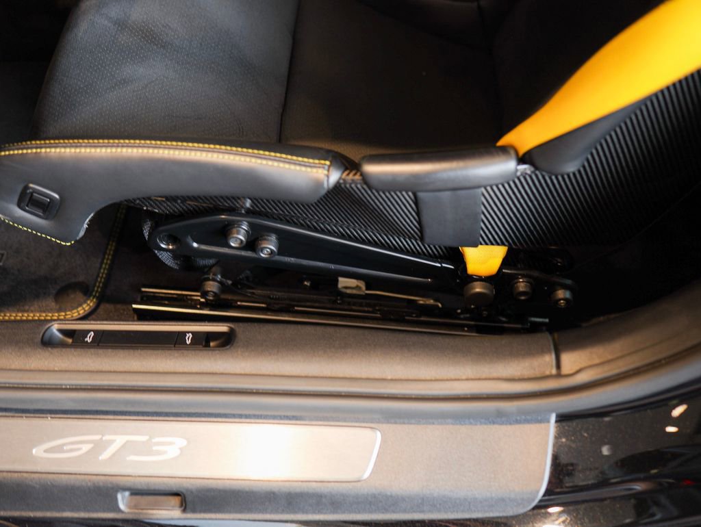 Used 2022 Porsche 911 GT3 image 31