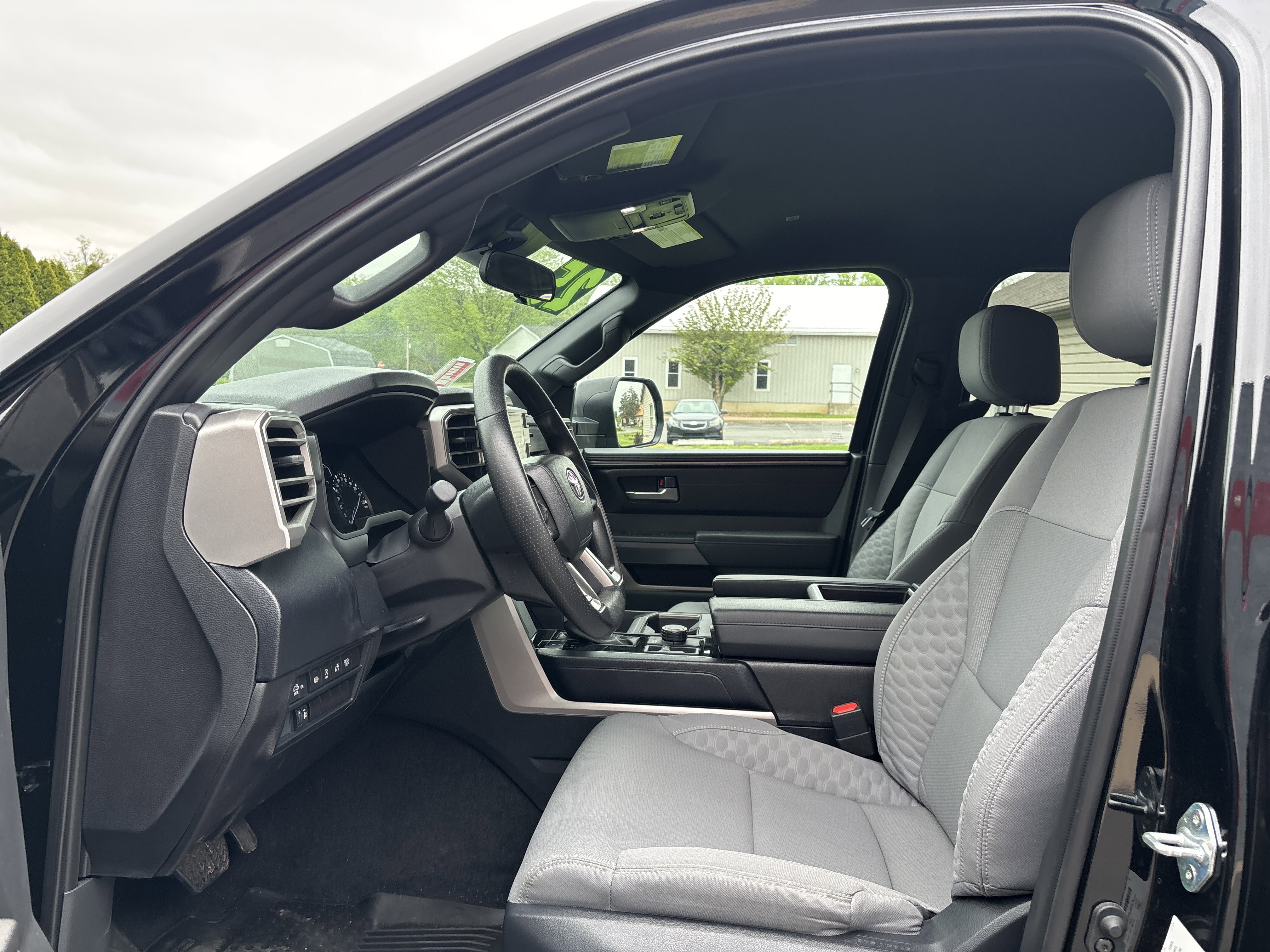 Used 2025 Toyota Tundra SR5 AWD/4WD image 12