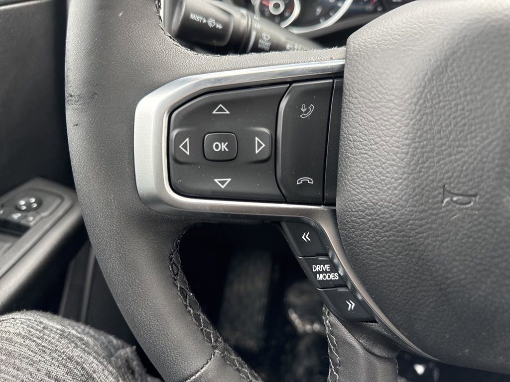 New 2026 RAM 1500 4x4 Crew Cab image 17