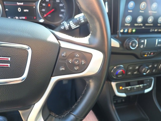 Used 2023 GMC Terrain SLT image 30