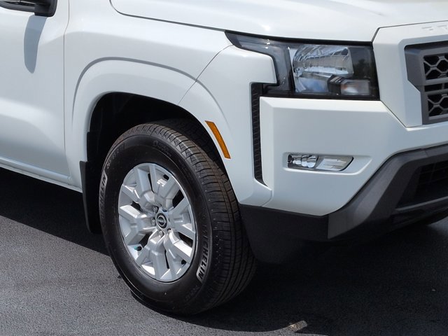Certified 2024 Nissan Frontier SV w/ SV Convenience Package RWD image 9