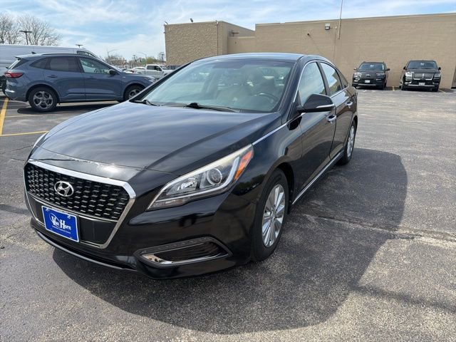 Used 2016 Hyundai Sonata SE image 1