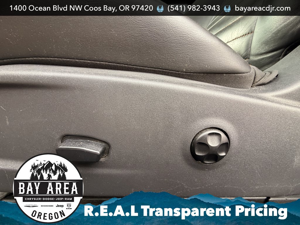Used 2014 Dodge Challenger R/T RWD image 14