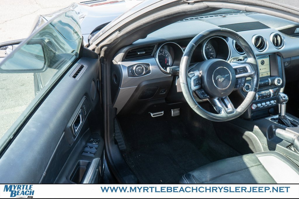 Used 2018 Ford Mustang Premium image 15