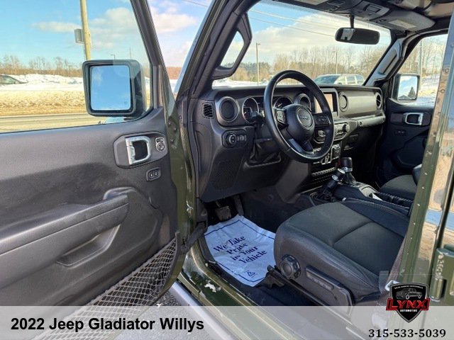 Used 2022 Jeep Gladiator Willys AWD/4WD image 10