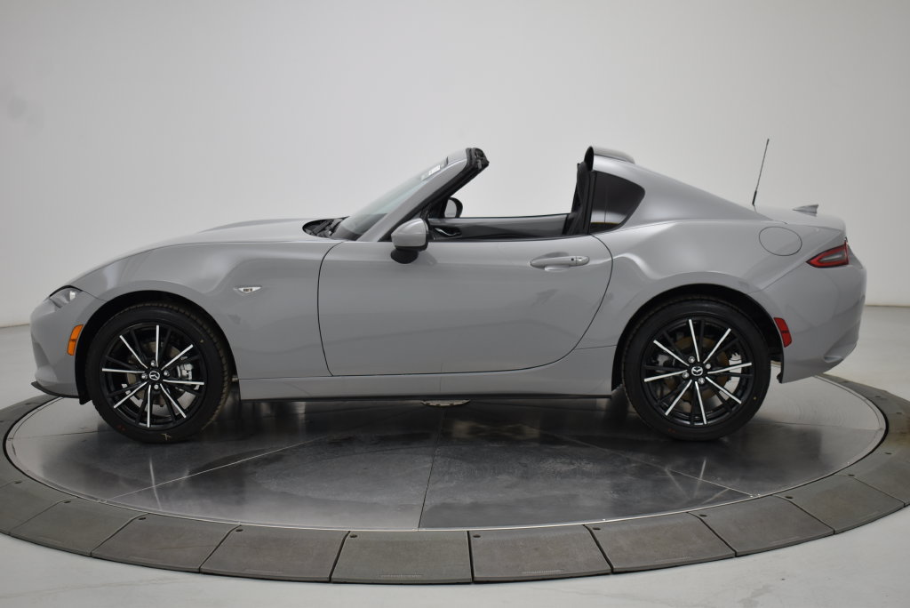 Used 2025 MAZDA MX-5 Miata RF Grand Touring RWD image 17
