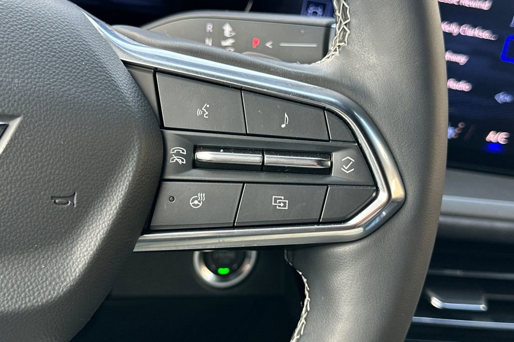 Used 2024 Chevrolet Traverse LT image 28