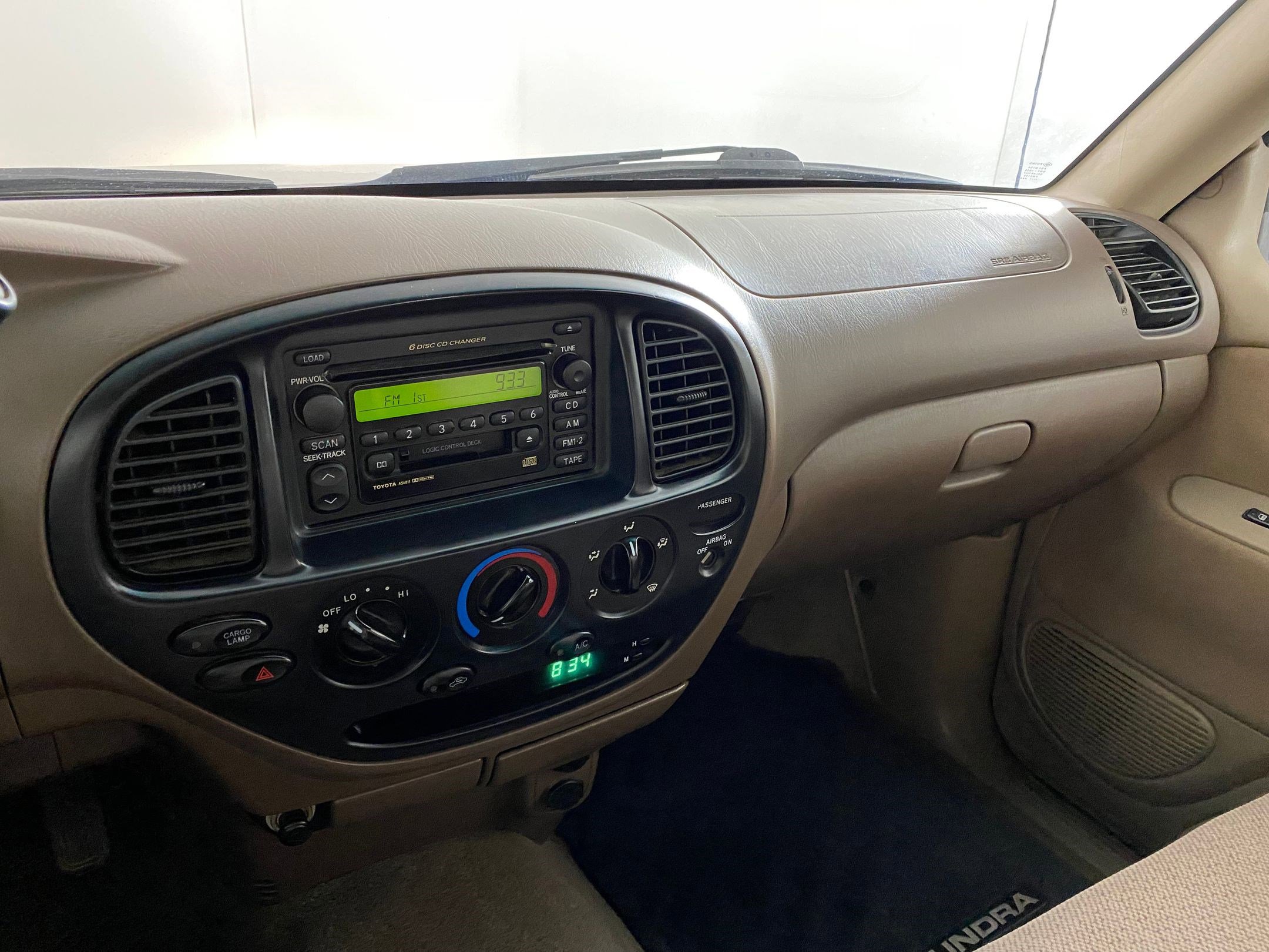 Used 2002 Toyota Tundra Limited image 28