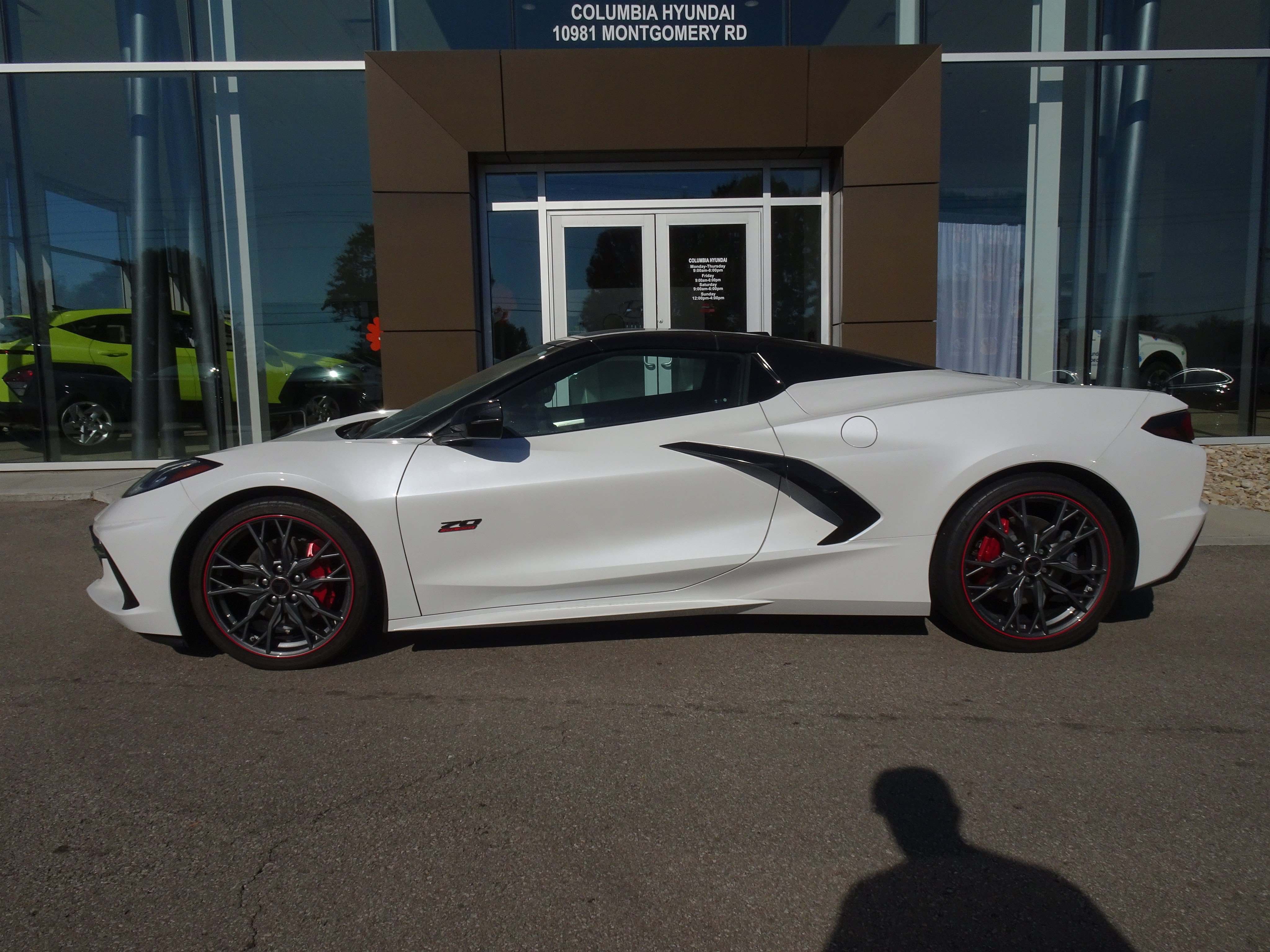 Used 2023 Chevrolet Corvette Stingray Premium Conv RWD image 2