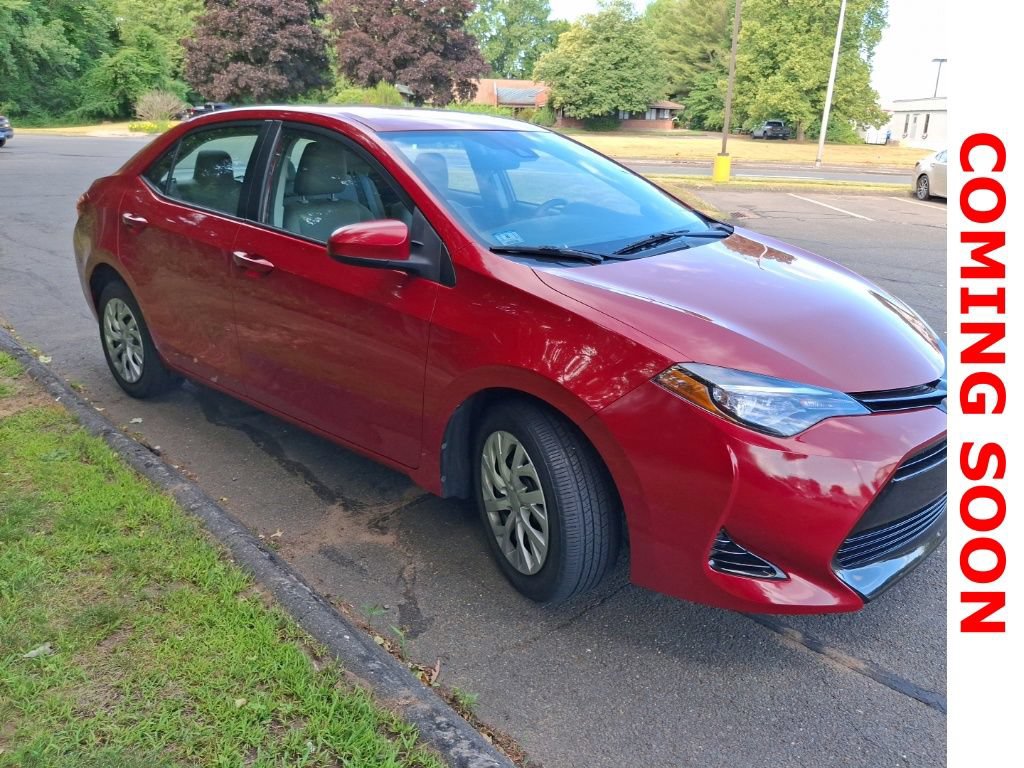 Used 2017 Toyota Corolla LE FWD image 4