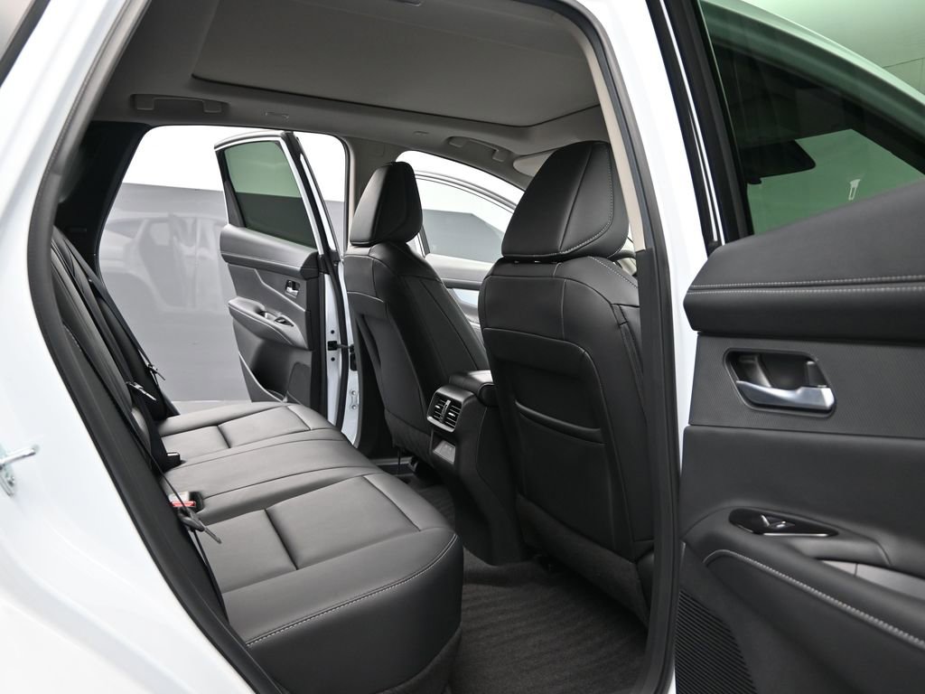 Used 2025 Nissan Murano SL image 18