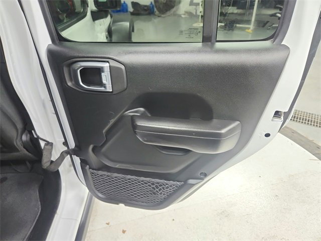 Used 2021 Jeep Wrangler Unlimited Rubicon image 40