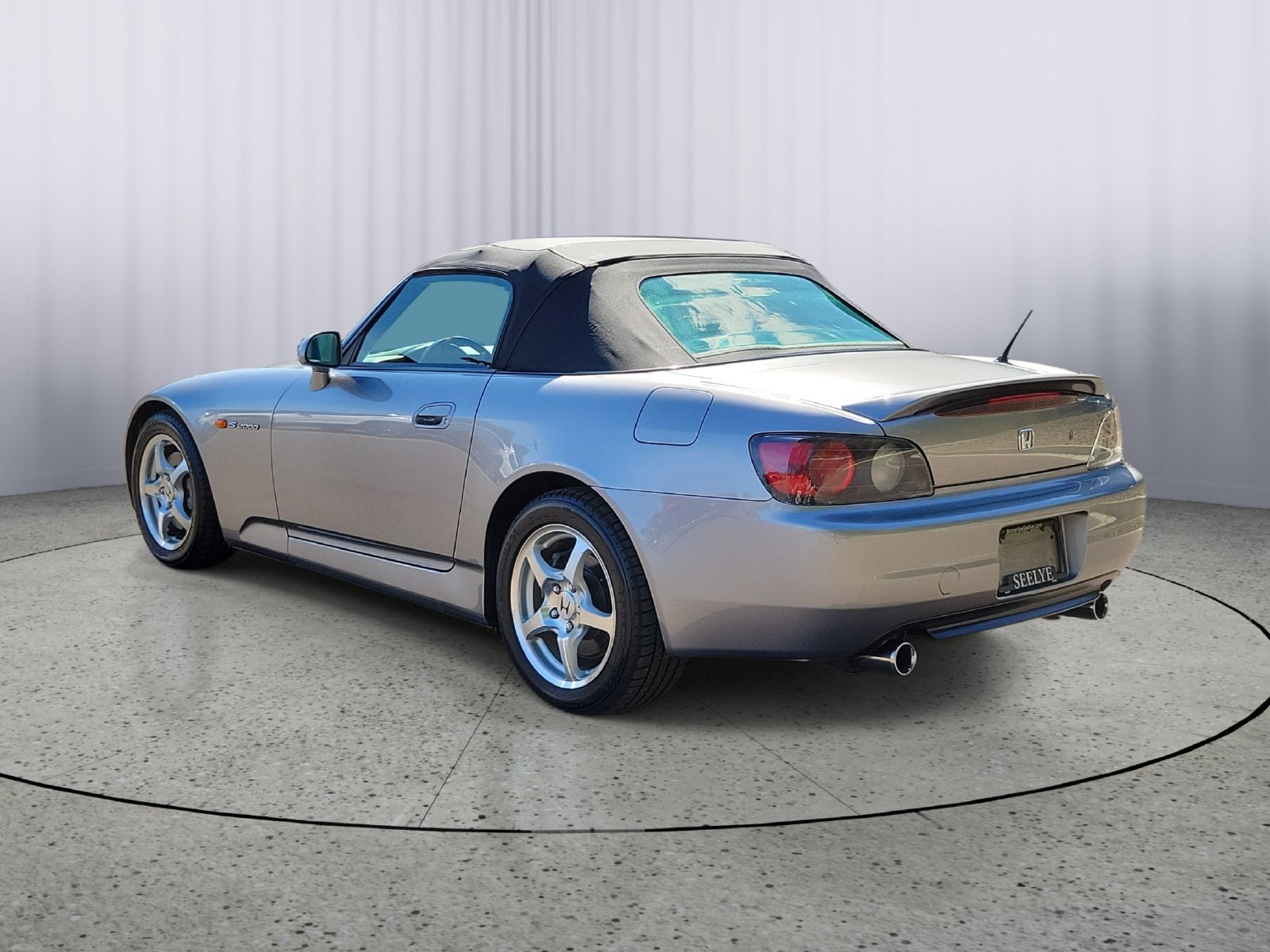 Used 2000 Honda S2000 image 4