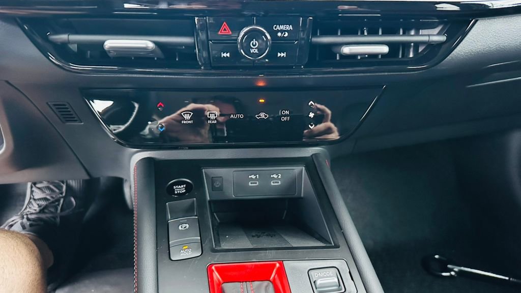 New 2026 Nissan Kicks SR FWD image 25