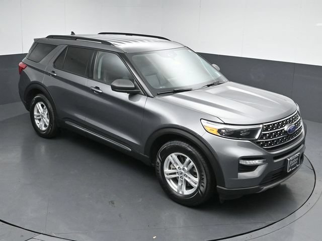 Certified 2021 Ford Explorer XLT w/ Equipment Group 202A AWD/4WD image 44