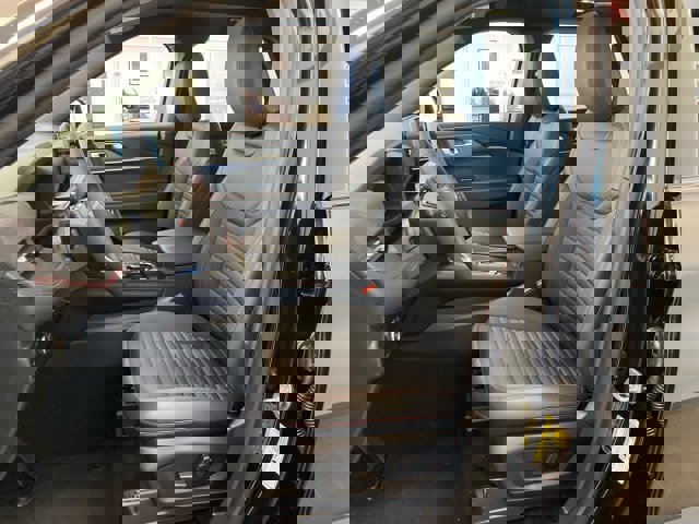 New 2026 Ford Explorer ST-Line w/ ST-Line Street Pack image 16