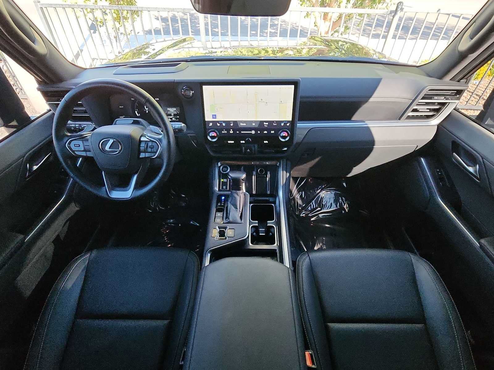 Used 2025 Lexus GX 550 w/ Accessory Package (2T) AWD/4WD image 29