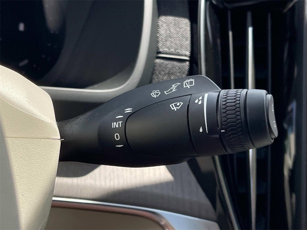 New 2026 Volvo XC90 B6 Ultra image 36