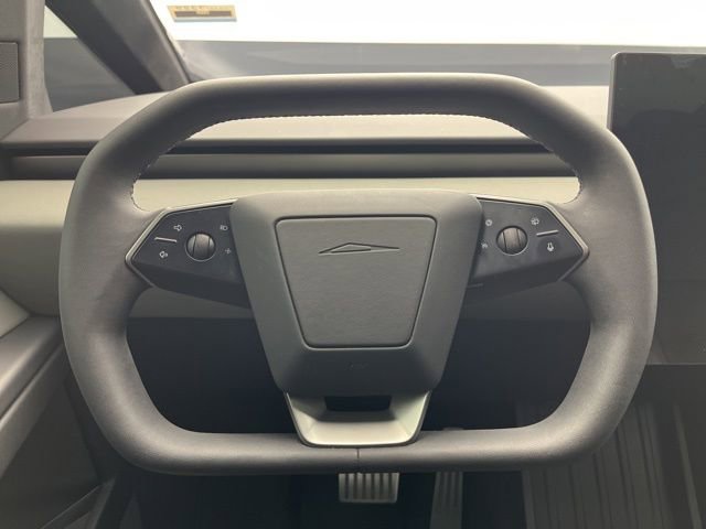 Used 2025 Tesla Cybertruck AWD Crew Cab image 14
