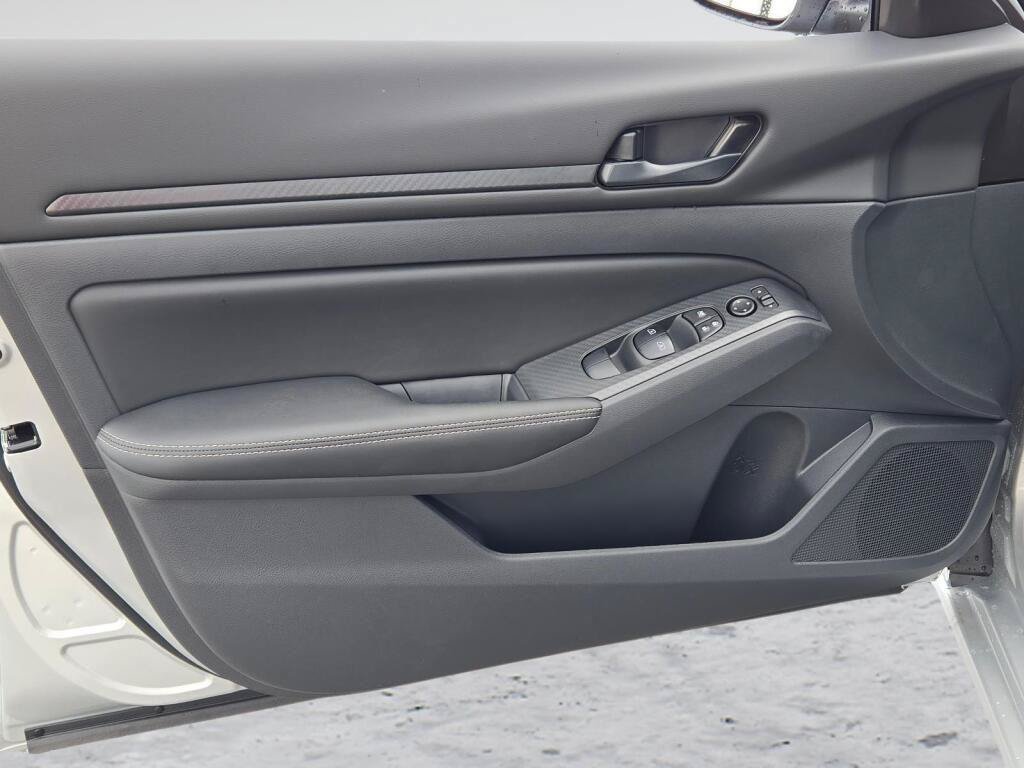 New 2026 Nissan Altima 2.5 SV AWD/4WD image 19