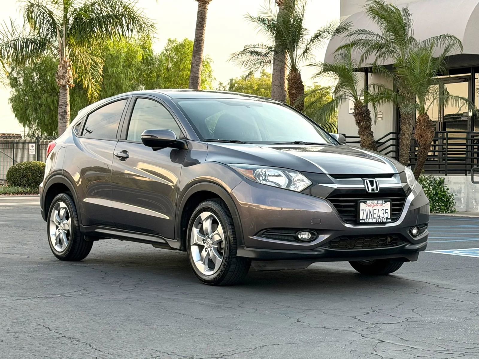 Used 2016 Honda HR-V EX image 2