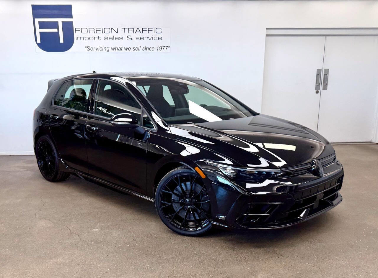 Used 2025 Volkswagen Golf R Black Edition image 22