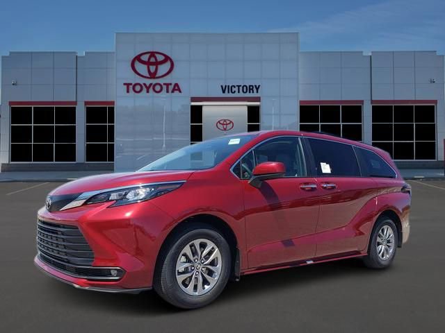 New 2026 Toyota Sienna XLE FWD image 1