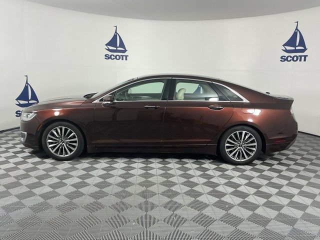 Used 2019 Lincoln MKZ Premiere AWD/4WD image 4