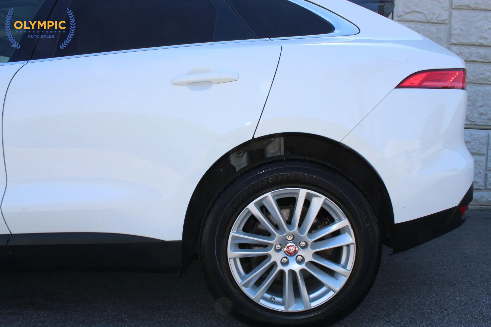 Used 2017 Jaguar F-PACE Prestige AWD/4WD image 10