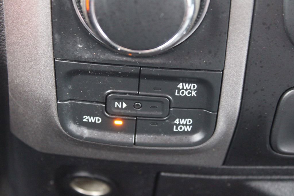 Used 2016 RAM 1500 Express image 33