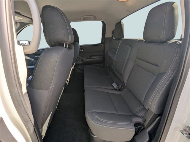 Used 2023 Nissan Frontier SV image 12