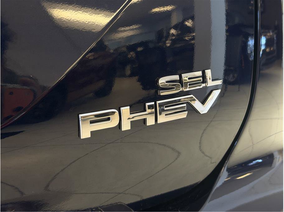 Used 2025 Mitsubishi Outlander 4WD Plug-In Hybrid image 28