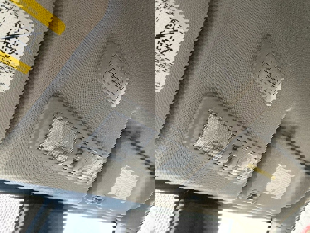 Used 2024 Nissan Frontier SV image 26