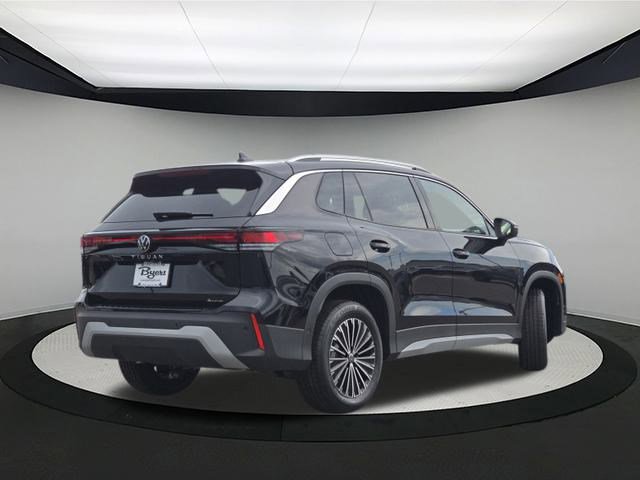 New 2025 Volkswagen Tiguan S image 7