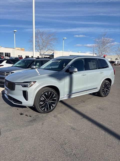 New 2026 Volvo XC90 T8 Plus w/ Protection Package Premier AWD/4WD image 9