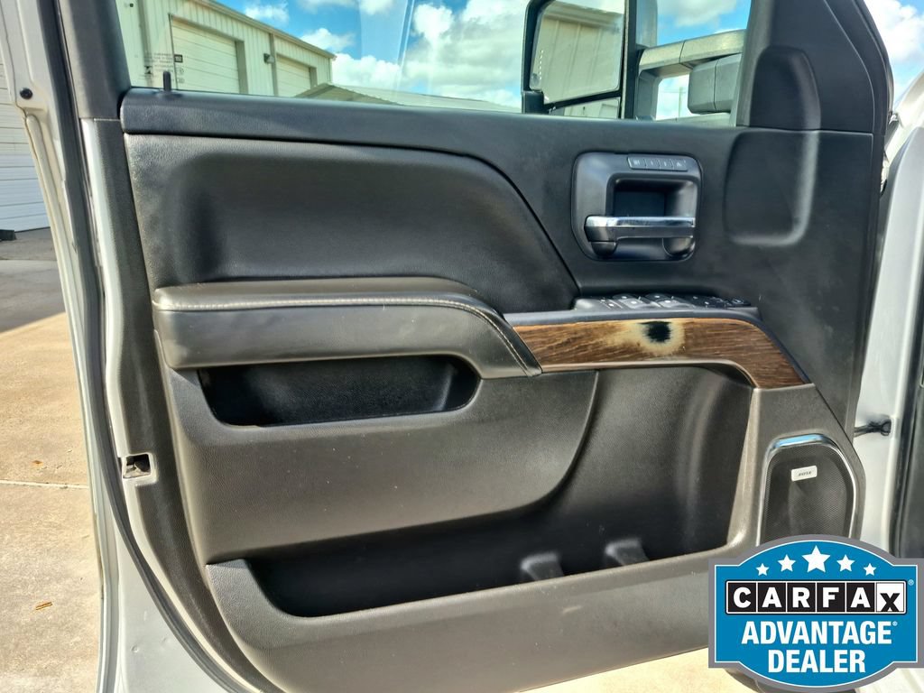 Used 2018 GMC Sierra 3500 Denali w/ Duramax Plus Package AWD/4WD image 29