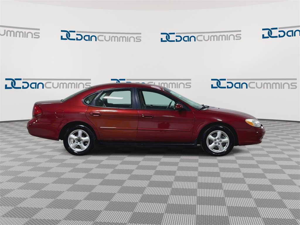 Used 2002 Ford Taurus SE image 9