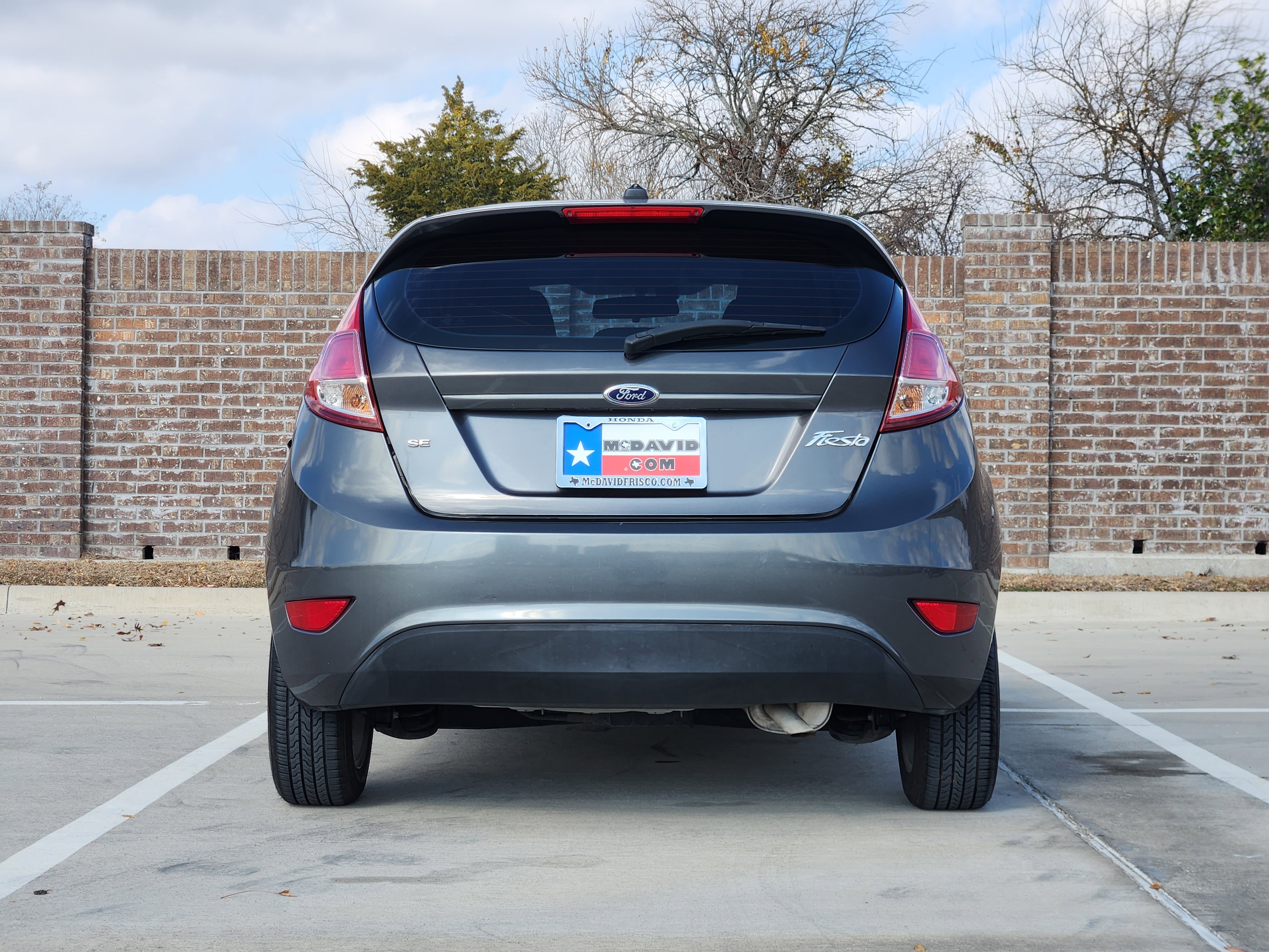 Used 2015 Ford Fiesta SE image 7