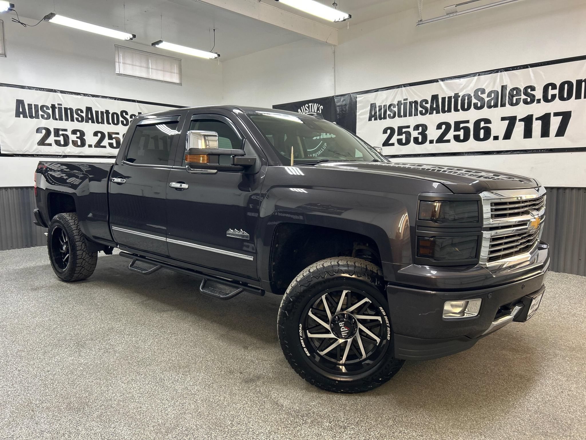 Used 2014 Chevrolet Silverado 1500 High Country w/ High Country Premium Package AWD/4WD image 1
