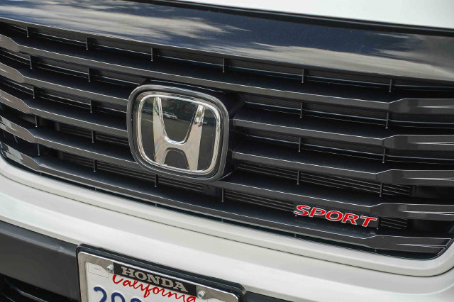 Used 2023 Honda Ridgeline Sport image 11