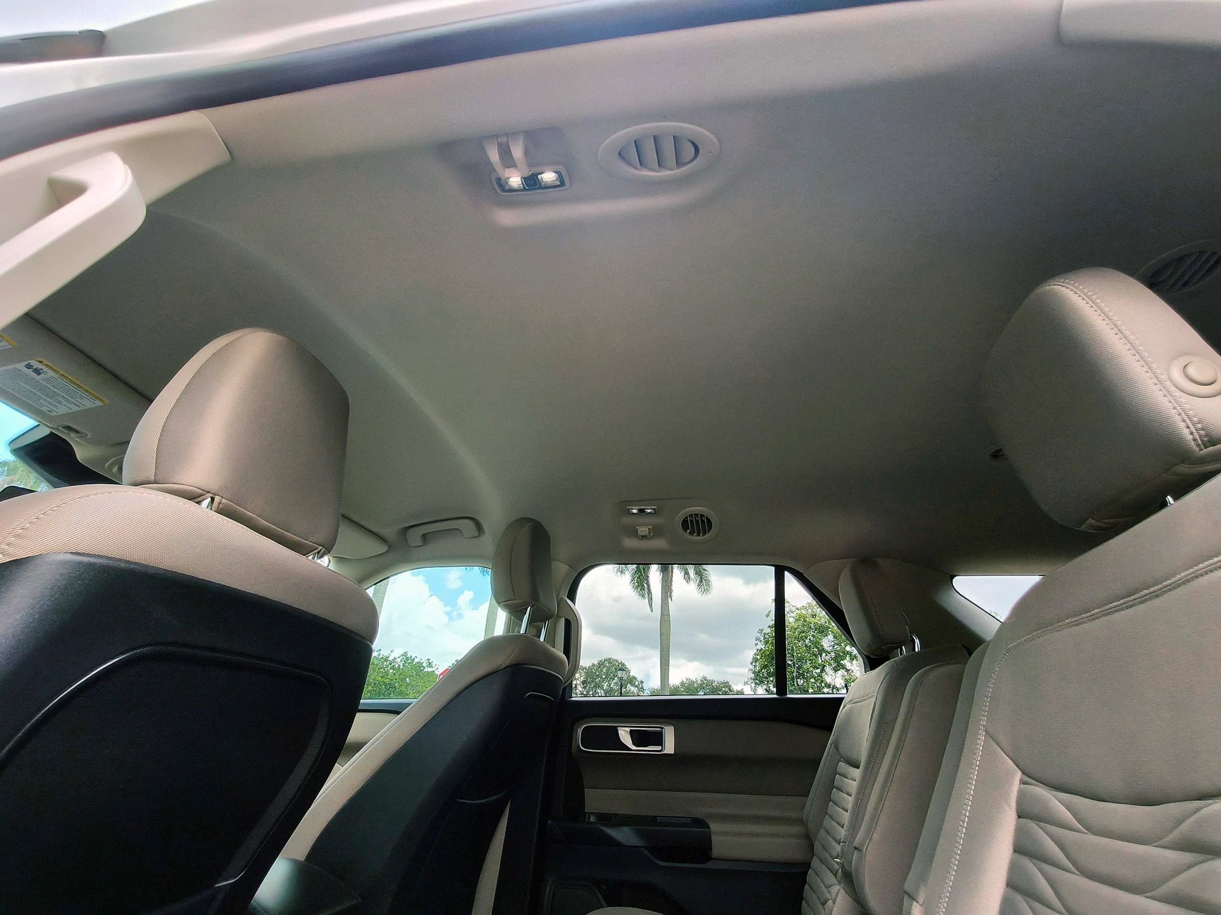 Used 2020 Ford Explorer XLT RWD image 30